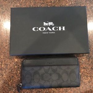 Coach wallet